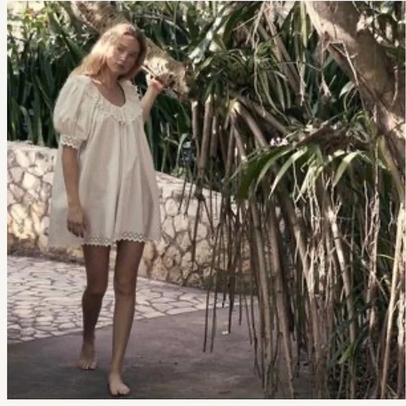 Doen Dresses & Skirts - Dôen White Lace Trim Puff Sleeve Dress